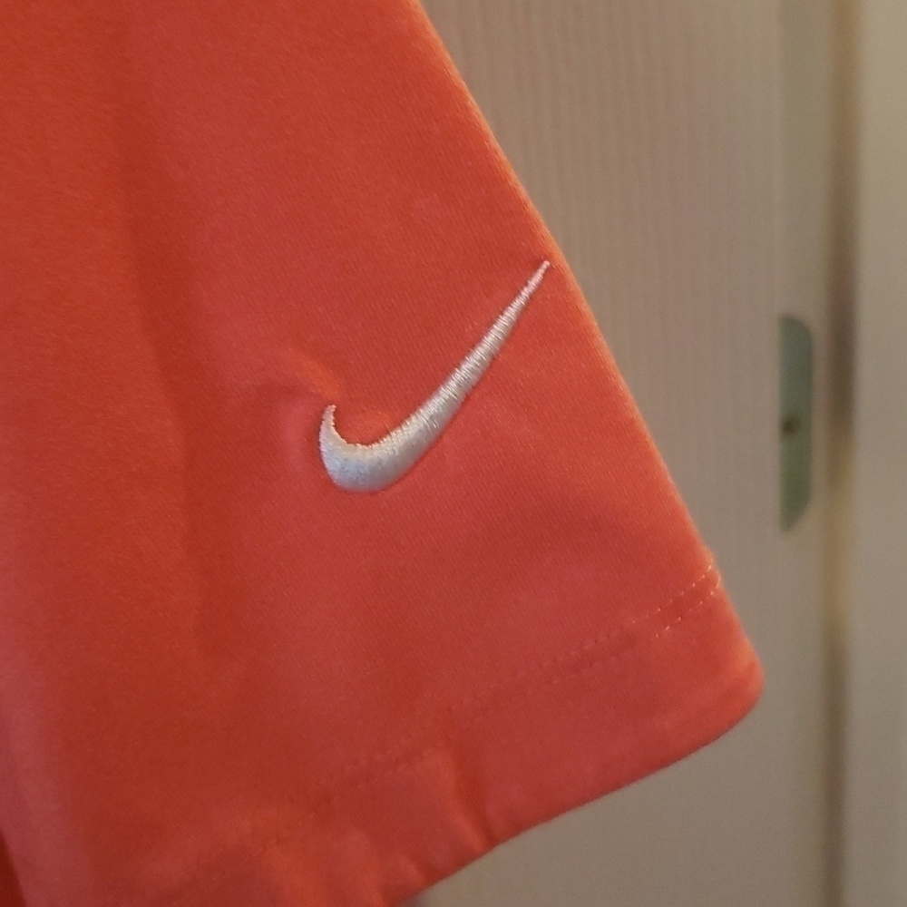 Nike Dry-Fit Golf Standard fit polo - Picture 3 of 6